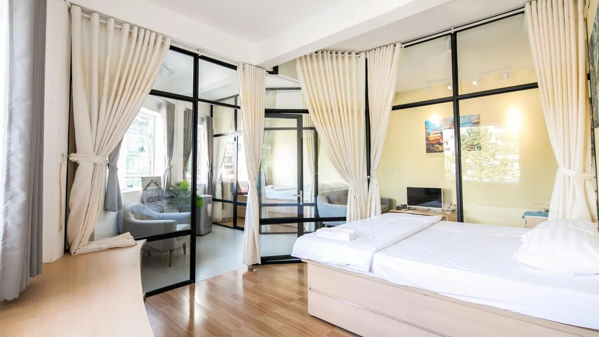 Aparments In Bui Vien Walking Street Apartment Ho Chi Minh City Homestay